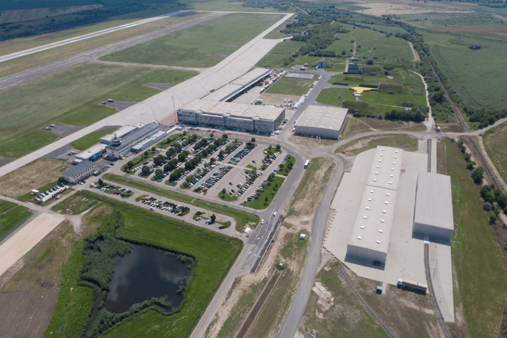 Raktárbérlés Debrecenben: A Ghibli Kft. logisztikai megoldásai Ghibli Raktárbérlés Debrecenben: A Ghibli Kft. logisztikai megoldásai Ghibli