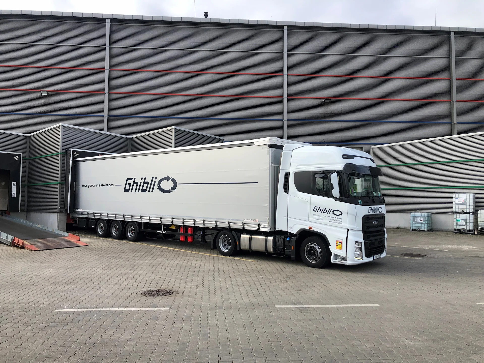 Fuvarozóknak Ghibli