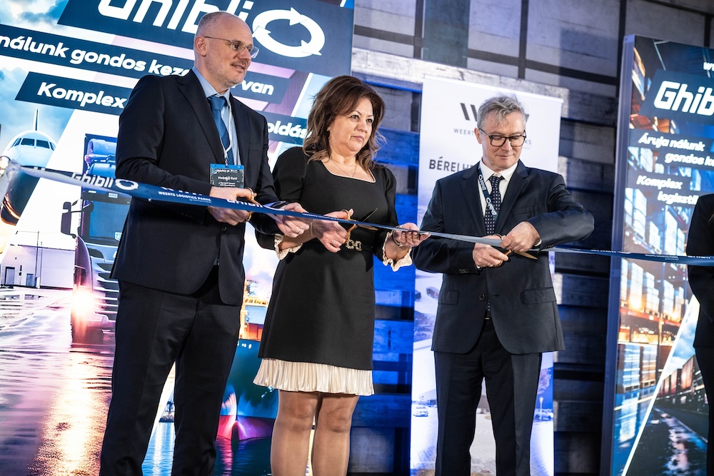 Ebesen megnyitott a Ghibli új logisztikai csomópontja Ghibli Ebes raktárcsarnok - Ghibli Cégcsoport